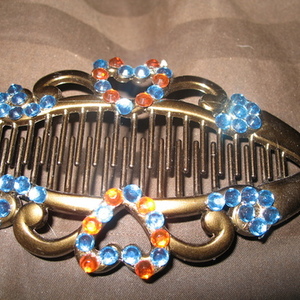 Funky Hair Clip is being swapped online for free