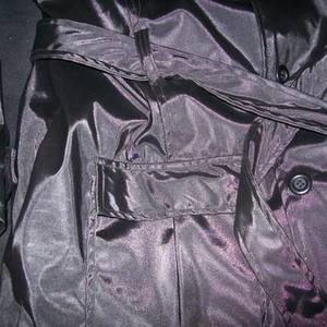 Chick Trench/Rain Jacket is being swapped online for free