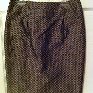 Antonio Melani patterned pencil skirt - size 0 is being swapped online for free