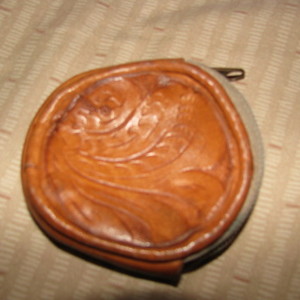 Leather Coin Purse is being swapped online for free