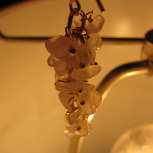 Quartz Earrings is being swapped online for free
