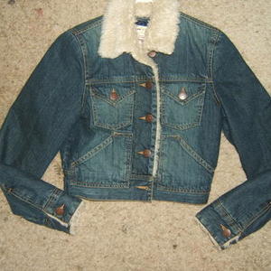 blue jean jacket is being swapped online for free