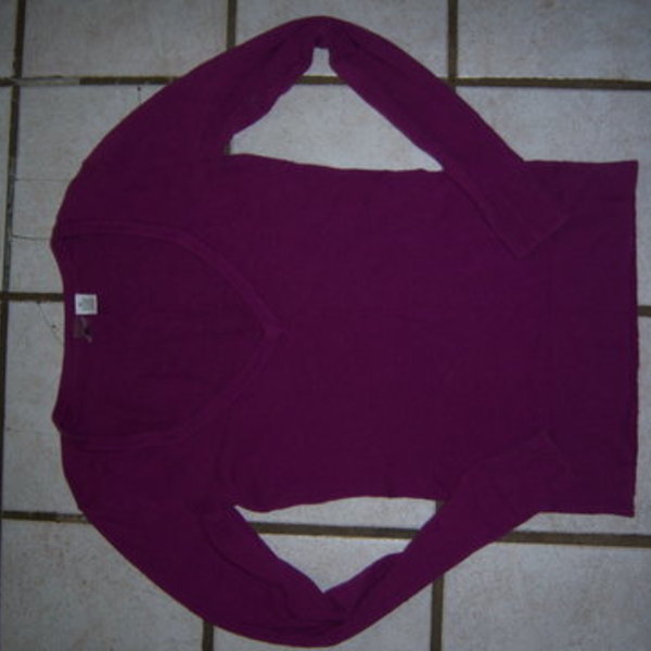 XS to Small purple SWEATER knit is being swapped online for free