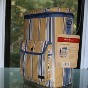 Wine tote (brand new w/tags) is being swapped online for free