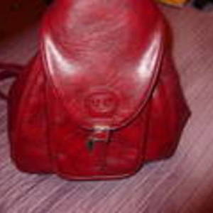 Red backpack style purse is being swapped online for free