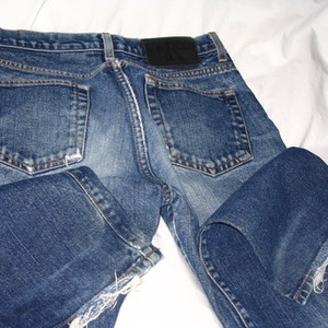 Calvin Klein broken-in jeans 3 is being swapped online for free