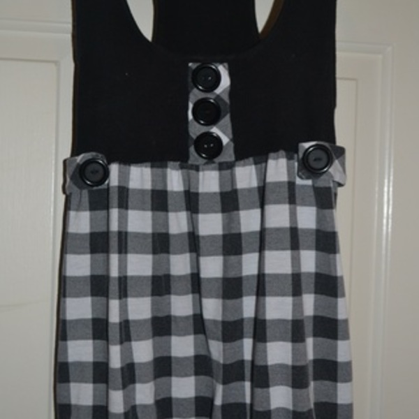 Checkered Tunic Top is being swapped online for free