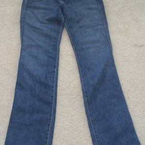 J. Crew jeans is being swapped online for free