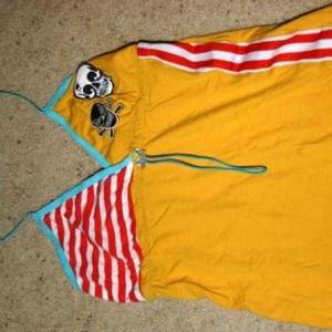 Yellow & Orange Skull Halter is being swapped online for free