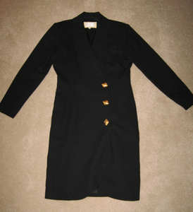Jeremy spenser dress suit is being swapped online for free