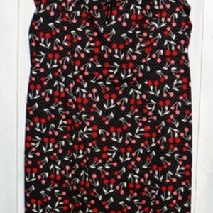 Ann Taylor sundress is being swapped online for free