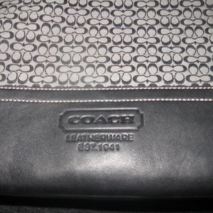 Authentic Coach tote is being swapped online for free