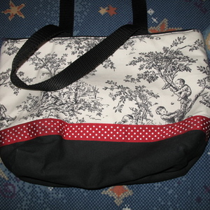 Sidney's Closet scenery purse is being swapped online for free