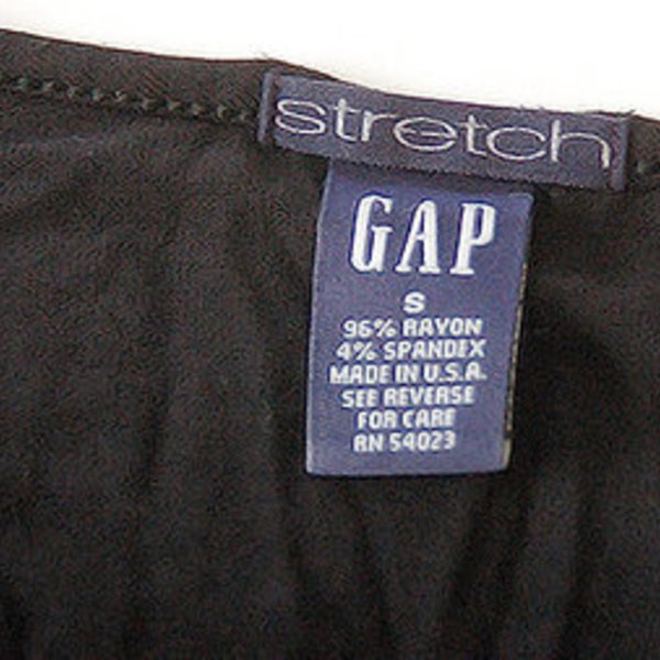 GAP stretch black top is being swapped online for free