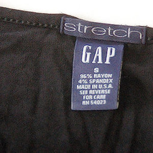 GAP stretch black top is being swapped online for free