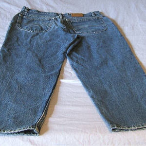 Mens Lee Jeans 32X30 is being swapped online for free