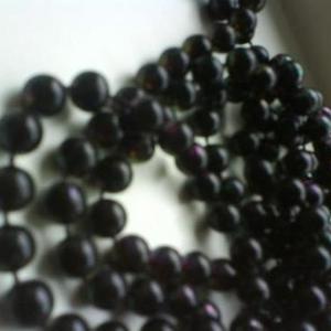 Black pearl necklace is being swapped online for free