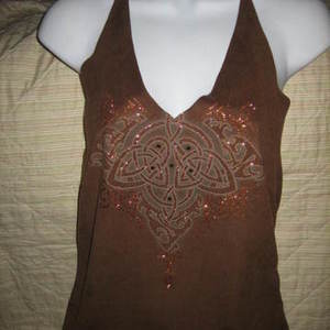 Brown Tank with glitter detail is being swapped online for free