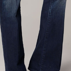 7 For All Mankind bootcut 32 is being swapped online for free