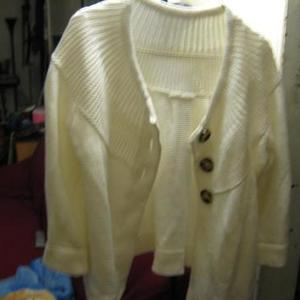 Sweater l is being swapped online for free