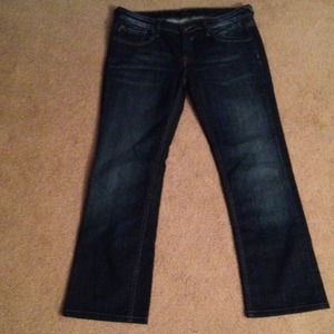 Vigoss Jeans 31 is being swapped online for free