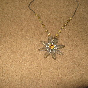 petal necklace is being swapped online for free