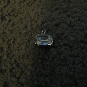 rhinestone pendant is being swapped online for free