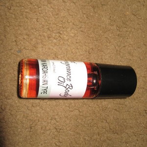 frangranc body oil is being swapped online for free