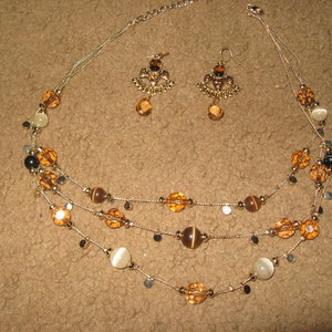 necklace and earring set is being swapped online for free