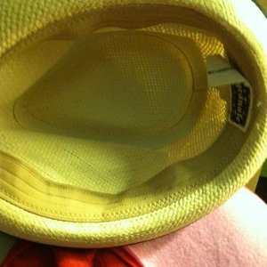 Cute fedora hat is being swapped online for free