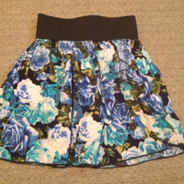 BLUE FLORAL SKIRT is being swapped online for free