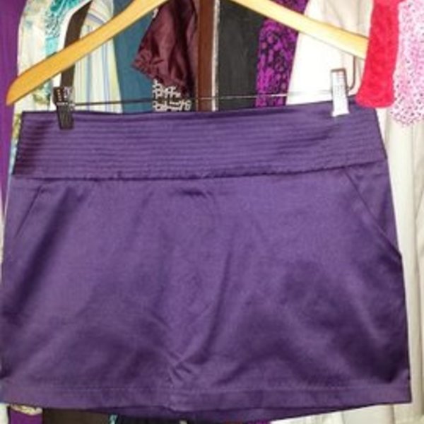shiny purple mini skirt is being swapped online for free