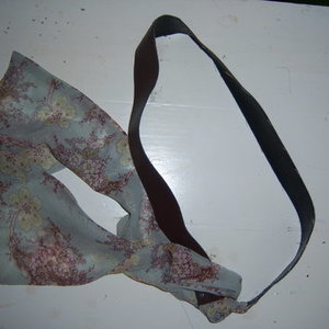 Scarf belt size 5 and up is being swapped online for free