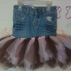 jean tutu is being swapped online for free