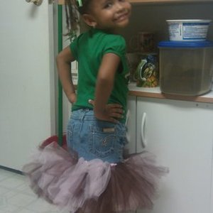 jean tutu is being swapped online for free