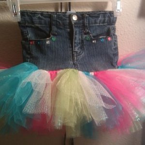 jean tutu is being swapped online for free