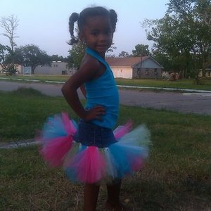 jean tutu is being swapped online for free