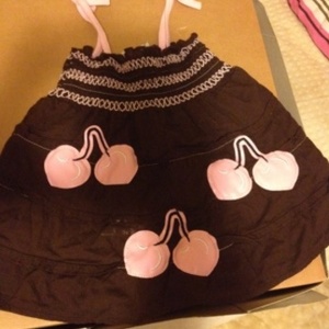 Super cute Brown and Pink Cherry outfit is being swapped online for free