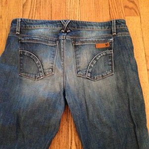 Joe jeans size 31 is being swapped online for free