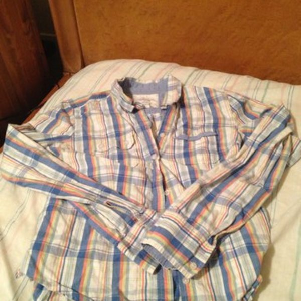 Ae plaid button down is being swapped online for free