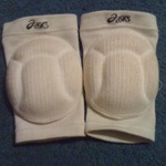 Volleyball knee pads is being swapped online for free