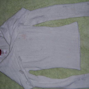 Small super LONG neck buttons is being swapped online for free