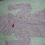 Small hooded sweater top shirt is being swapped online for free