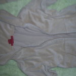 Small hooded sweater top shirt is being swapped online for free