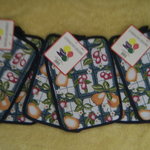 lot 6 POTHOLDERS kitchen is being swapped online for free