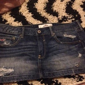 Hollister Skirt 11 is being swapped online for free