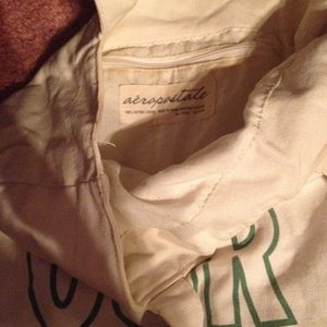 Aero tote bag is being swapped online for free