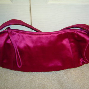 Beautiful Magenta Pencil Cut Dress is being swapped online for free