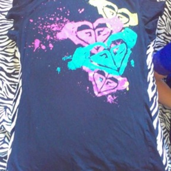 Roxy T-shirt is being swapped online for free