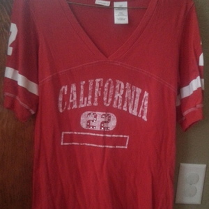 No Boundaries shirt is being swapped online for free